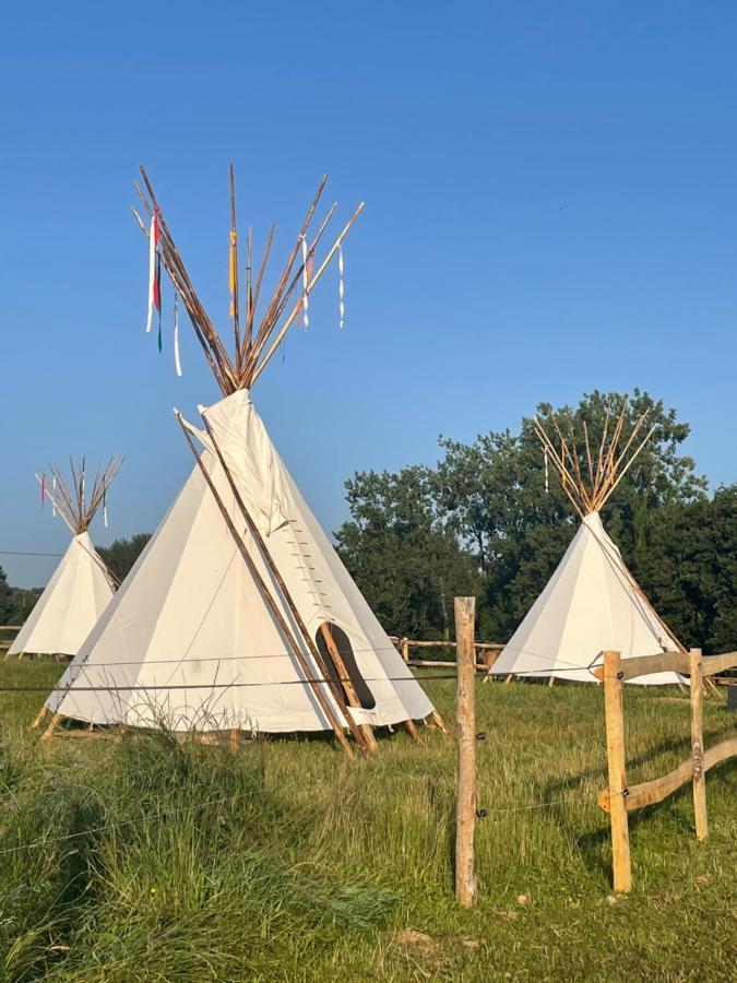 Terra-Tipike, Tipi A La Ferme Entre Terre Et Mer Trebry Экстерьер фото