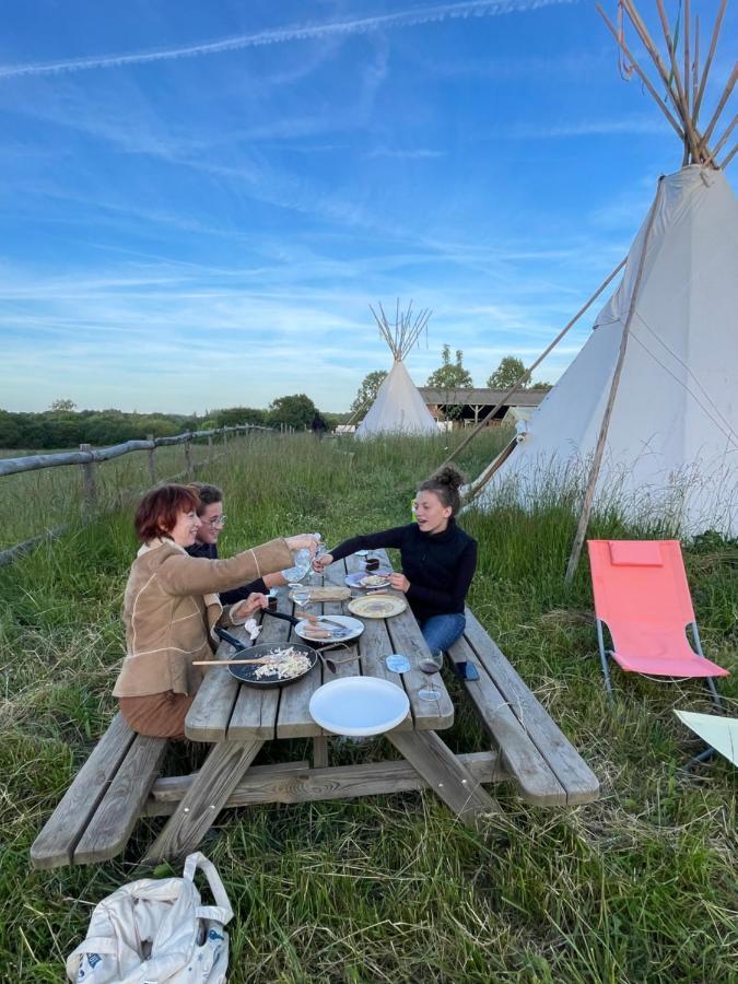 Terra-Tipike, Tipi A La Ferme Entre Terre Et Mer Trebry Экстерьер фото